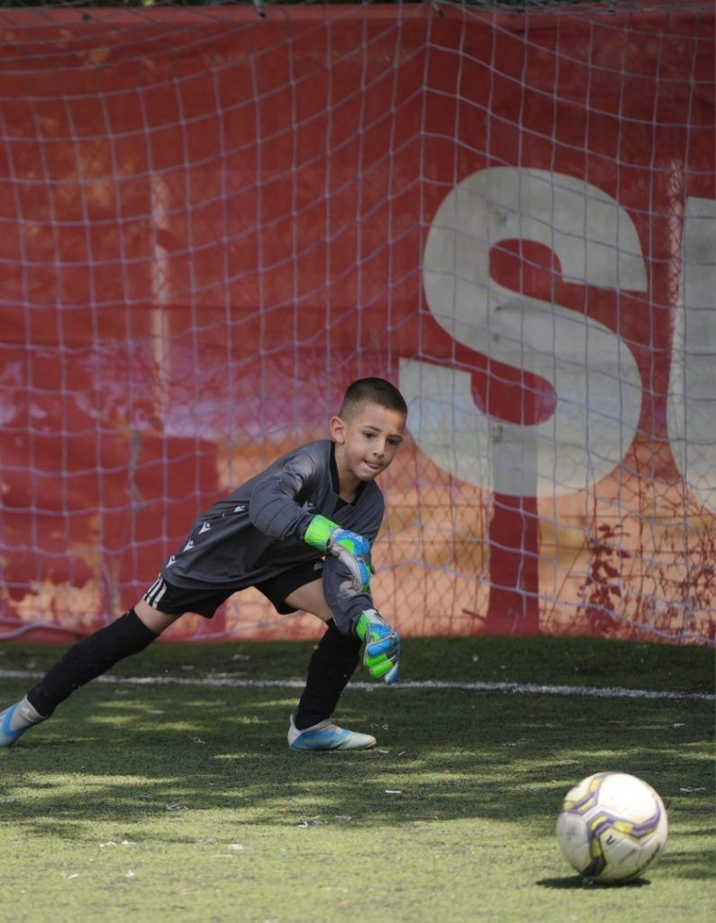 Marinescu Dominic – Portarul care joacă pentru echipă, nu pentru aplauze